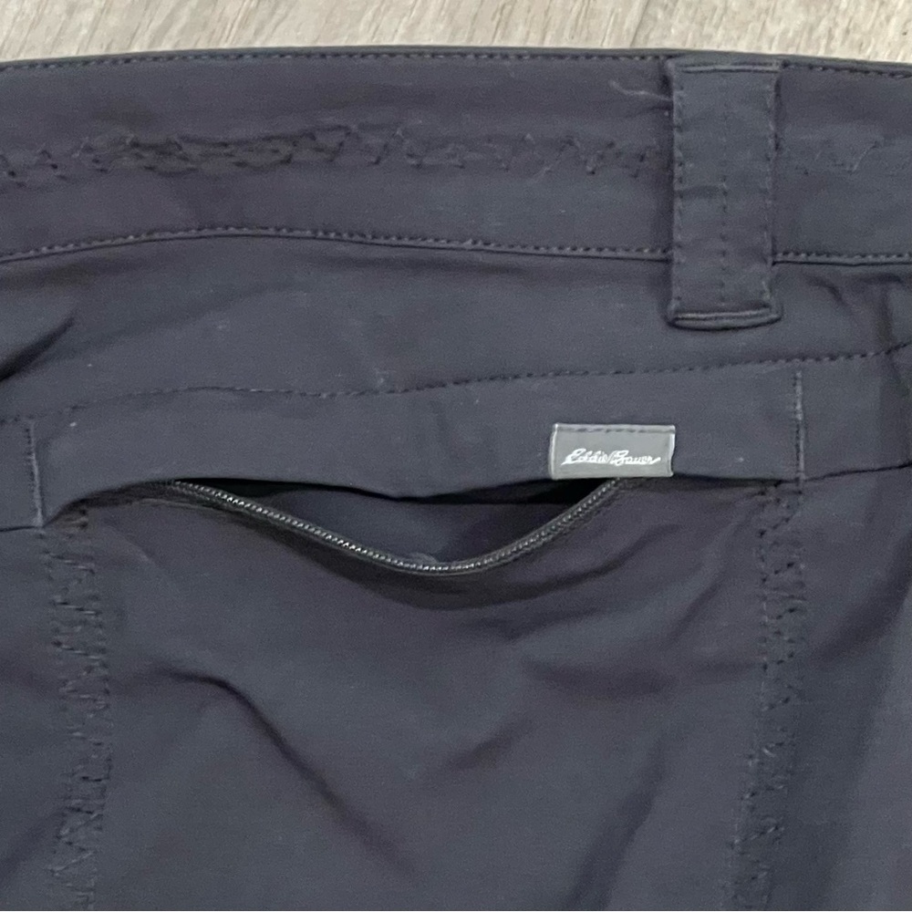 Eddie Bauer Women’s Trail Shorts Black Size 6 - Picture 3 of 5